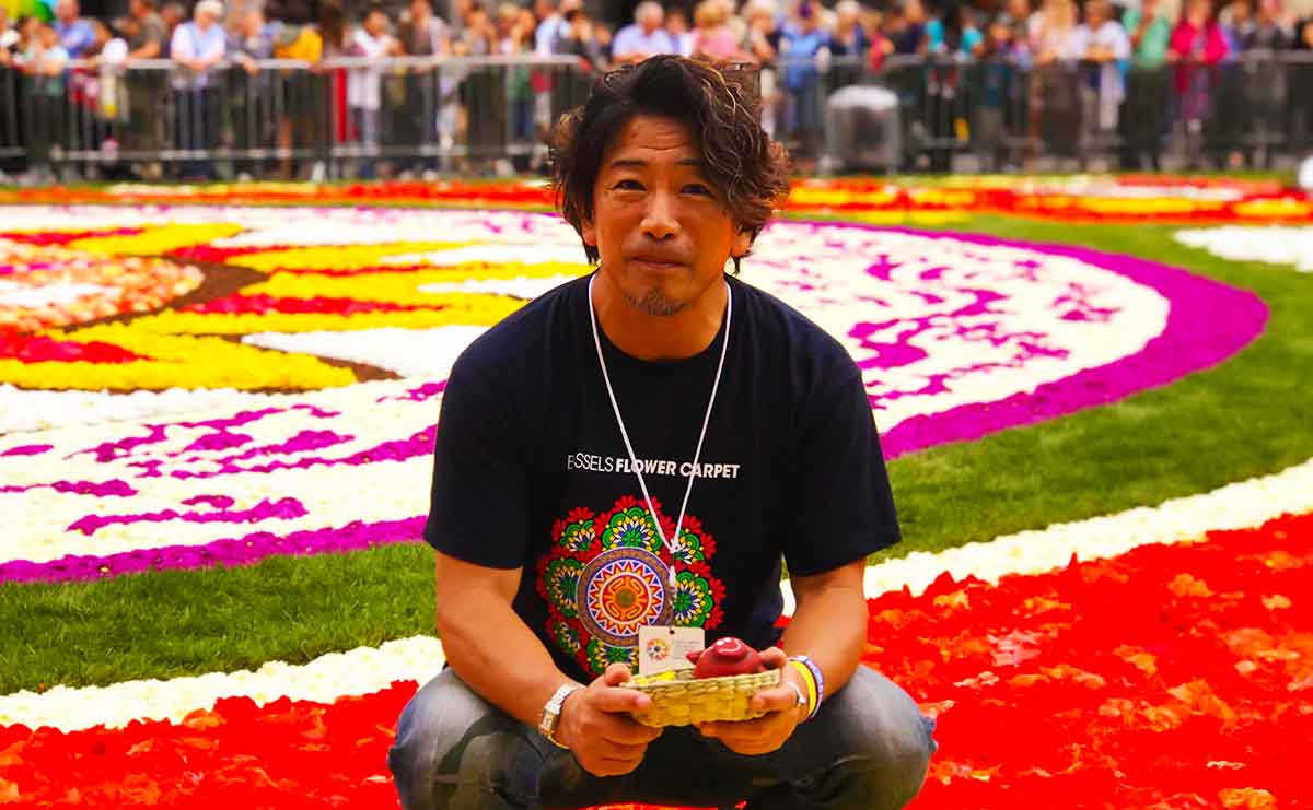ようやく世界に認められたのに…日本人「花絵師」の挫折と決意のサムネイル