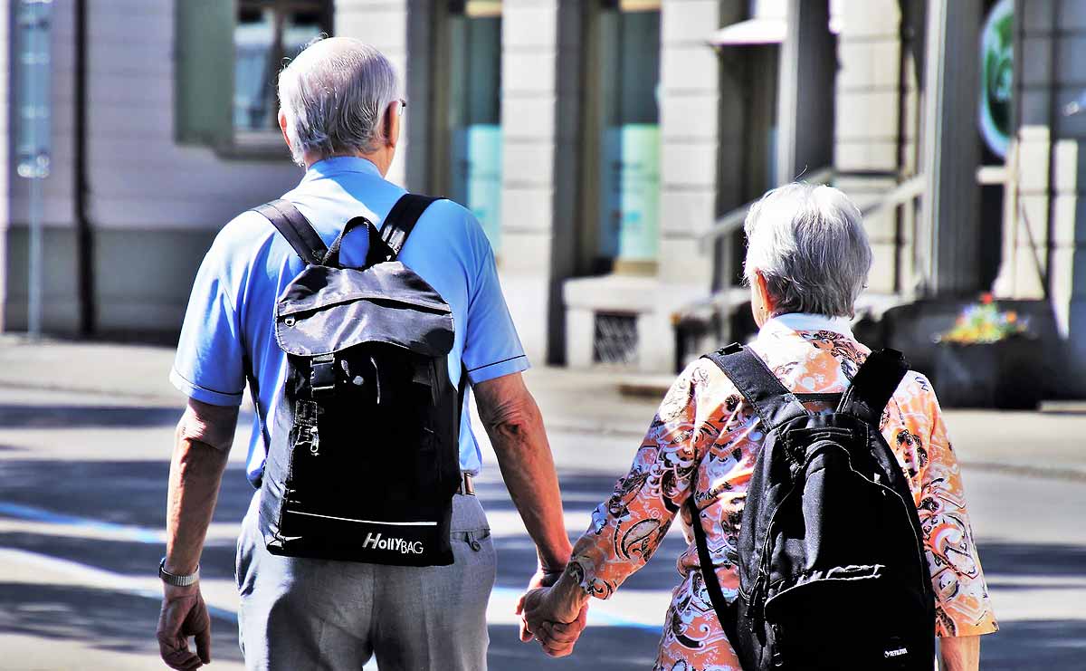 帰ると家の中が滅茶苦茶に...52歳で「若年性認知症」と診断された妻との生活のサムネイル