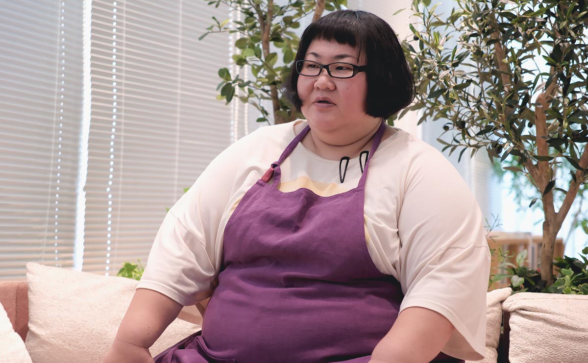 「淡々としていると言われる」芸人仲間をホームパーティーに招く安藤なつさんの人間関係の秘密のサムネイル
