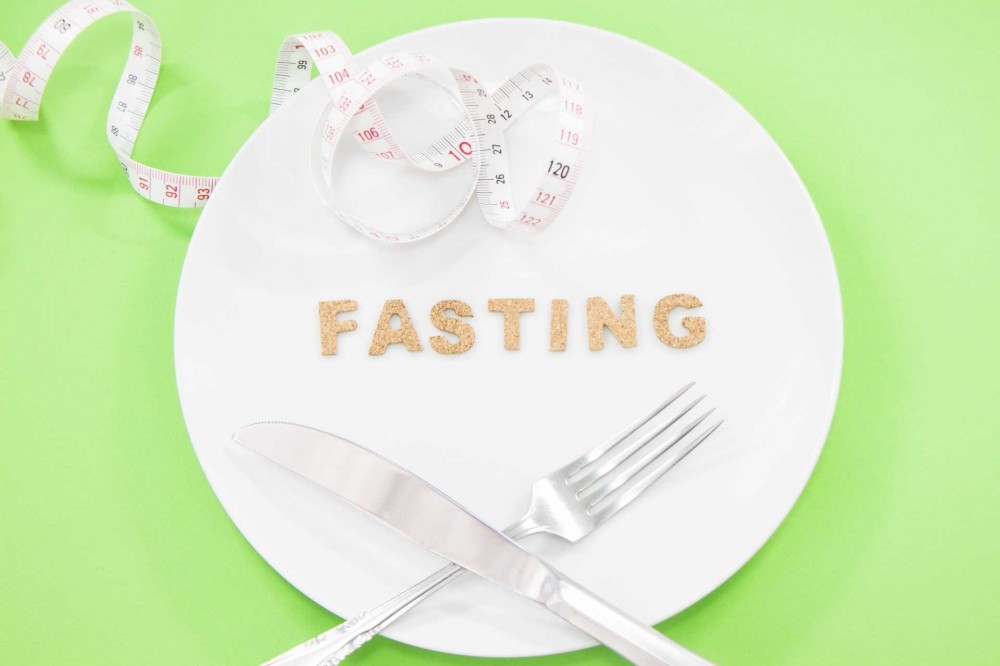 「プチ断食」で疲れない身体を手に入れようのサムネイル