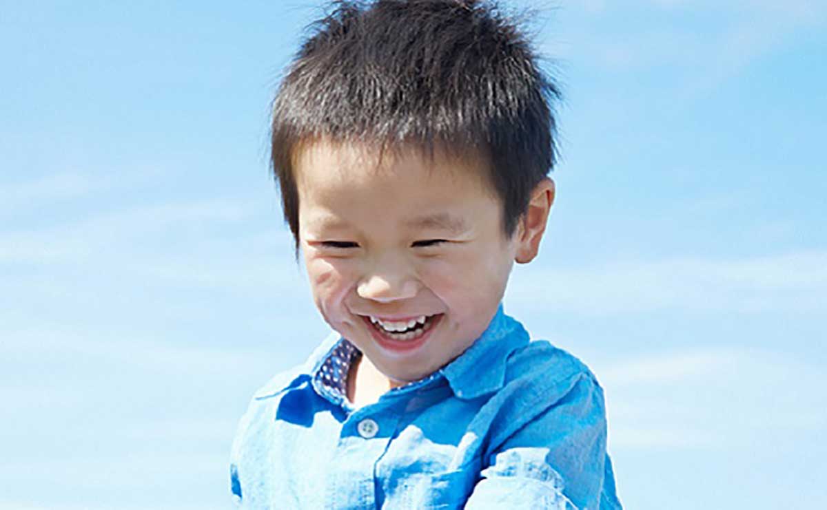 子どもが寝ない...脳に働きかける「効果的な寝かしつけの言葉」のサムネイル