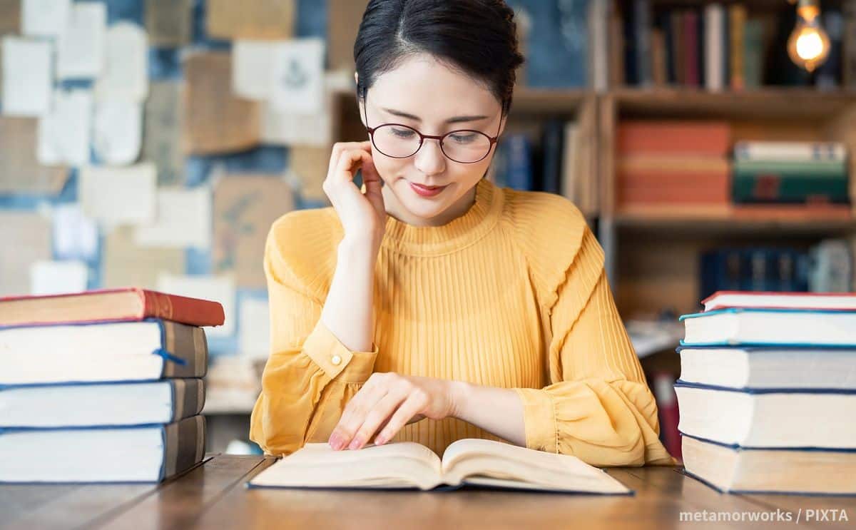 帰宅後の習慣で差がつく　成果を出す人ほど夜に「書く」「本を読む」理由のサムネイル
