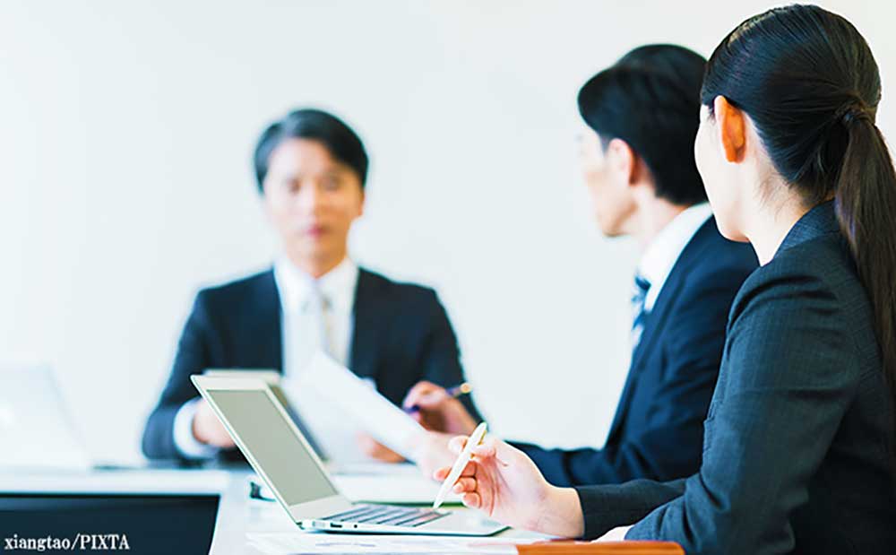 「自由に発言してくれていいよ」では不十分…上司が知るべき“本当の心理的安全性”とはのサムネイル