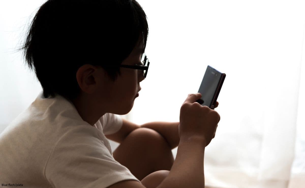 スマホと子どもの脳の深刻な関係 「学力が大きく低下する」驚きの結果のサムネイル